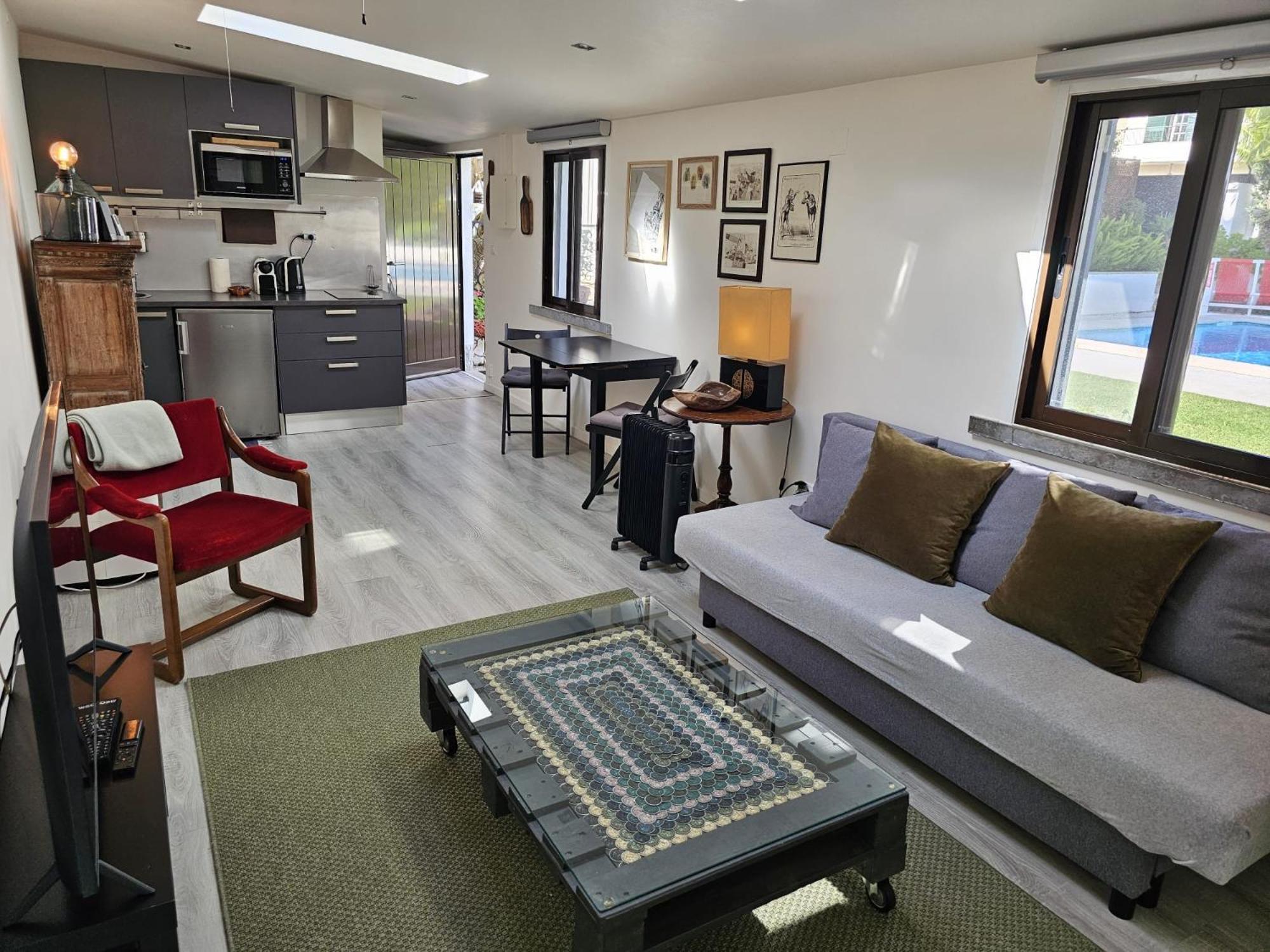 Charming Cozy Studio With Garden & Pool กาชไกช์ ภายนอก รูปภาพ
