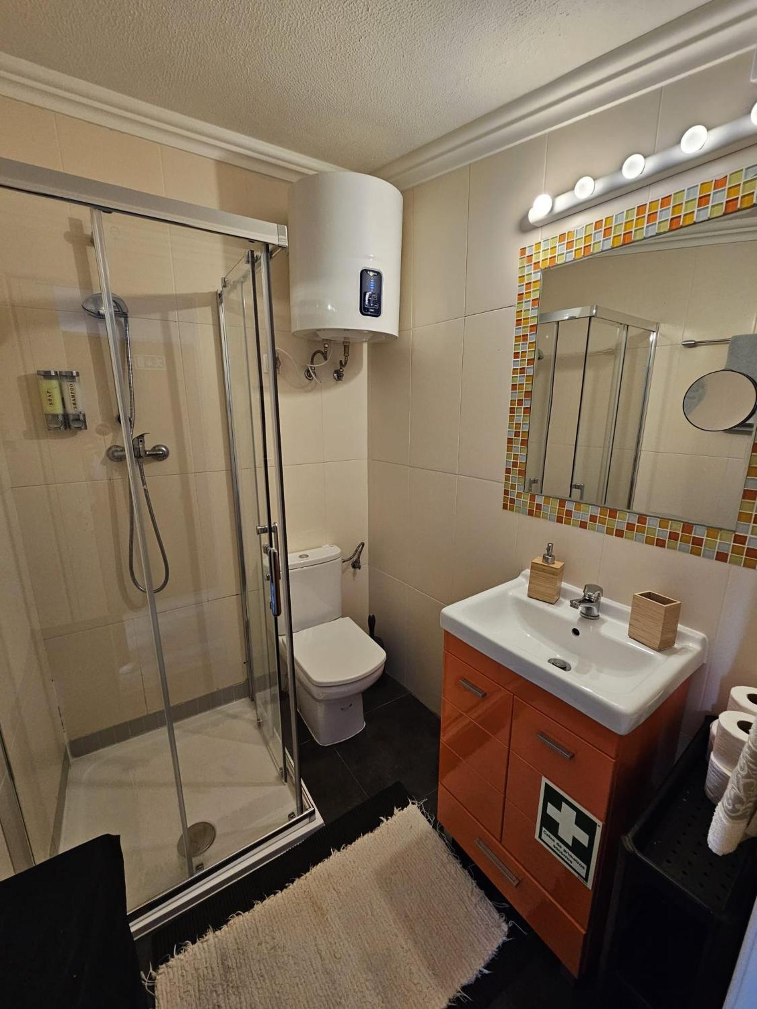 Charming Cozy Studio With Garden & Pool กาชไกช์ ภายนอก รูปภาพ